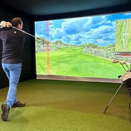 Luxe Au Golf Avec Bain A Remous, Piscine, Salles De Sport Et Bien-etre, Jeux Pour Tous Ages