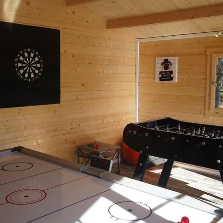 Luxe Au Golf Avec Bain A Remous, Piscine, Salles De Sport Et Bien-etre, Jeux Pour Tous Ages