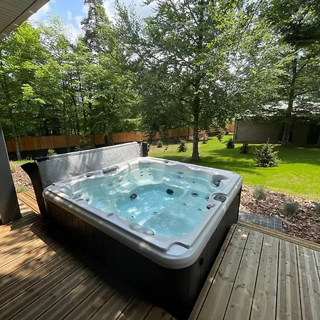 Luxe Au Golf Avec Bain A Remous, Piscine, Salles De Sport Et Bien-etre, Jeux Pour Tous Ages - Fr-1-582-371 Le Chambon-sur-Lignon