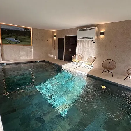 Country house Luxe Au Golf Avec Bain A Remous, Piscine, Salles De Sport Et Bien-etre, Jeux Pour Tous Ages
