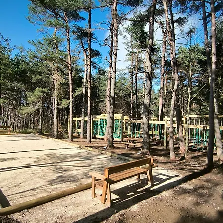 Vakantiehuis Luxe Au Golf Avec Bain A Remous, Piscine, Salles De Sport Et Bien-etre, Jeux Pour Tous Ages - Fr-1-582-371 Le Chambon-sur-Lignon